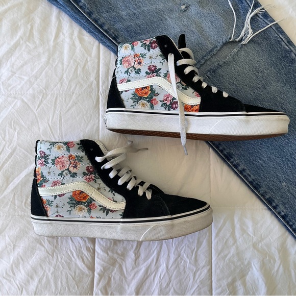 Vans Shoes - Vans Women's Skate-Hi‎ Garden Floral Print Size 7